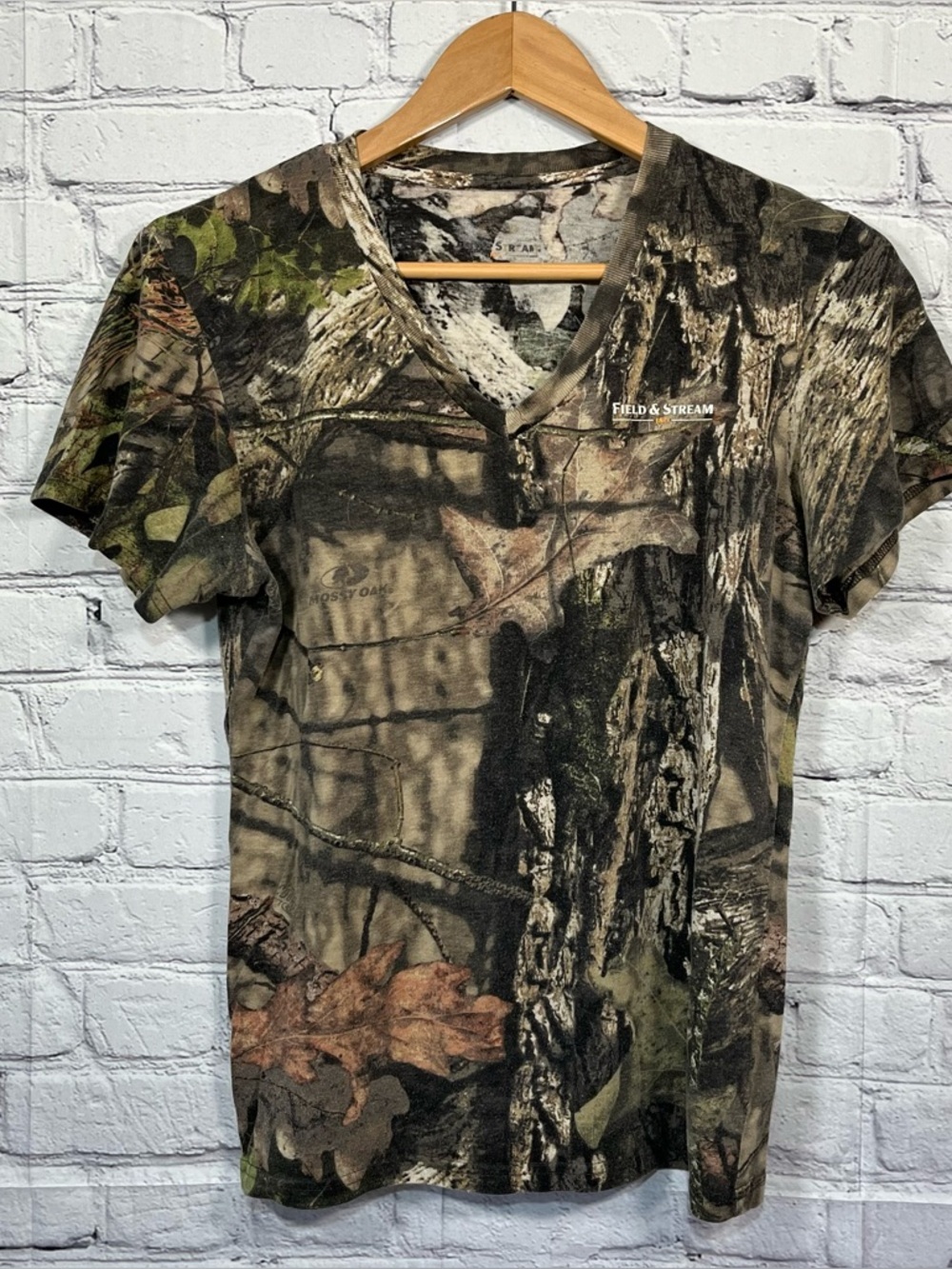 Field & Stream Mossy Oak Camouflage T Shirt Womens Size Small Short Sleeve